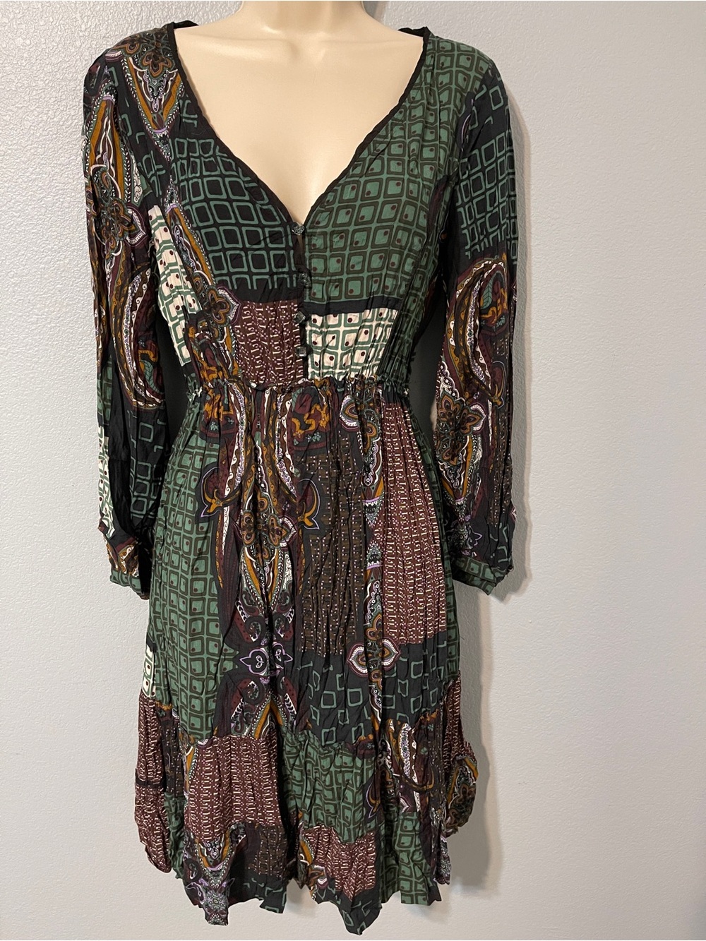 Patchwork Boho Mini Dress Green Paisley Jeweled Buttons Ruffled Hem Large